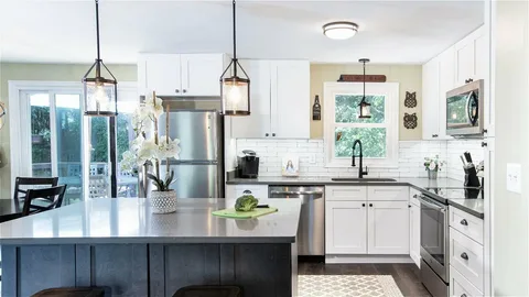 Looking Kitchen Remodeling for Homes in Northridge, CA?