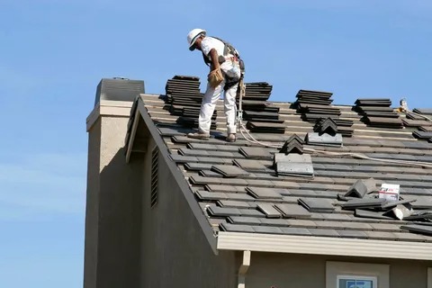 Why Hire Roofing Contractors Near Me in Simi Valley?